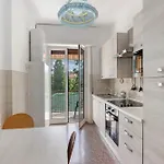 Outlet2000 Apartment