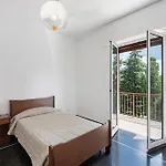 Outlet2000 Apartment